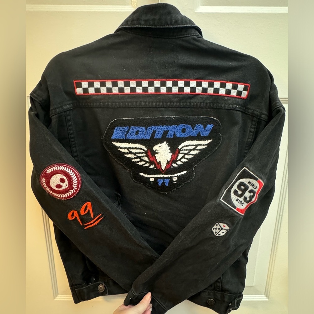 Distressed Denim Patchwork Jean Jacket Small Unis… - image 1